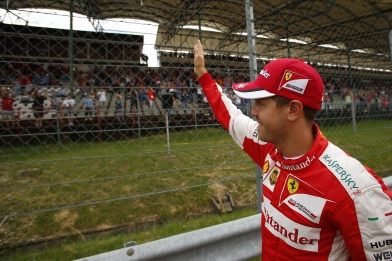 Феттель "зажигает" на "Хунгароринг"