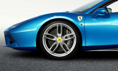 К 2023 году Ferrari выпустит 15 новых моделей