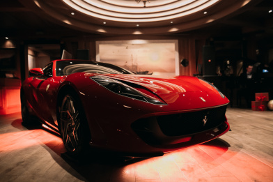 Гала-ужин в честь 812Superfast