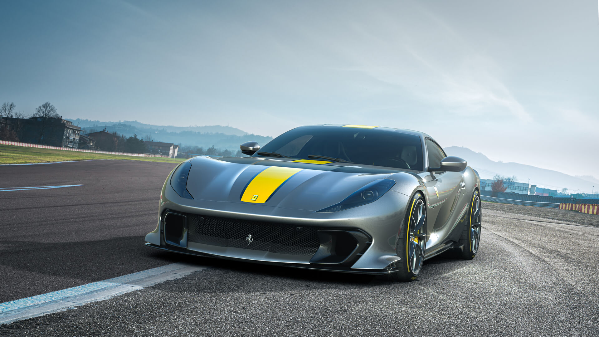 Купить новый Ferrari 812 Competizione 2023-2024 года у официального дилера,  комплектации и цены в АВИЛОН Москва